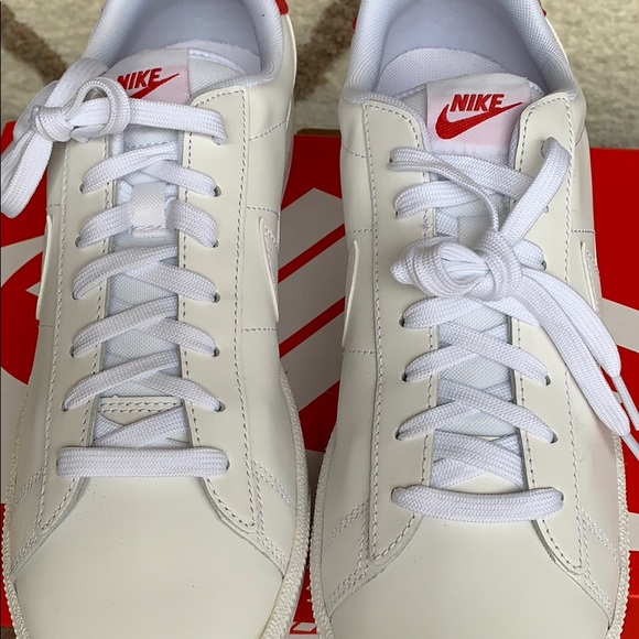 NIKE TENNIS CLASSIC CS WHITE-UNIVERSITY RED MEN’S - Picture 10 of 16
